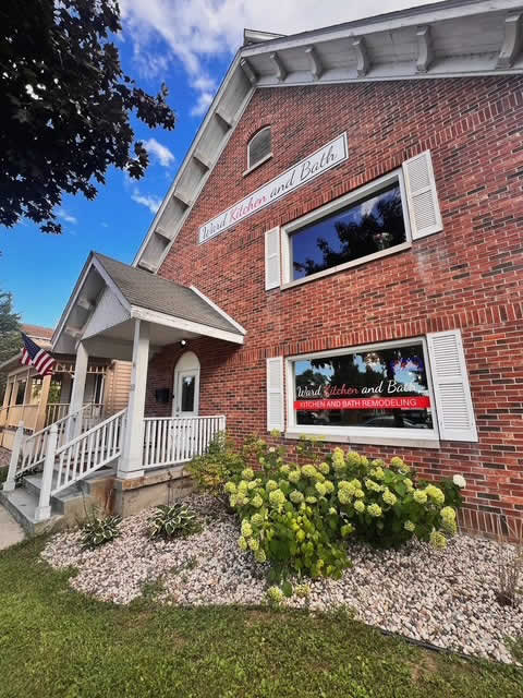 Showroom - 265 E Green Bay Ave, Saukville, WI
